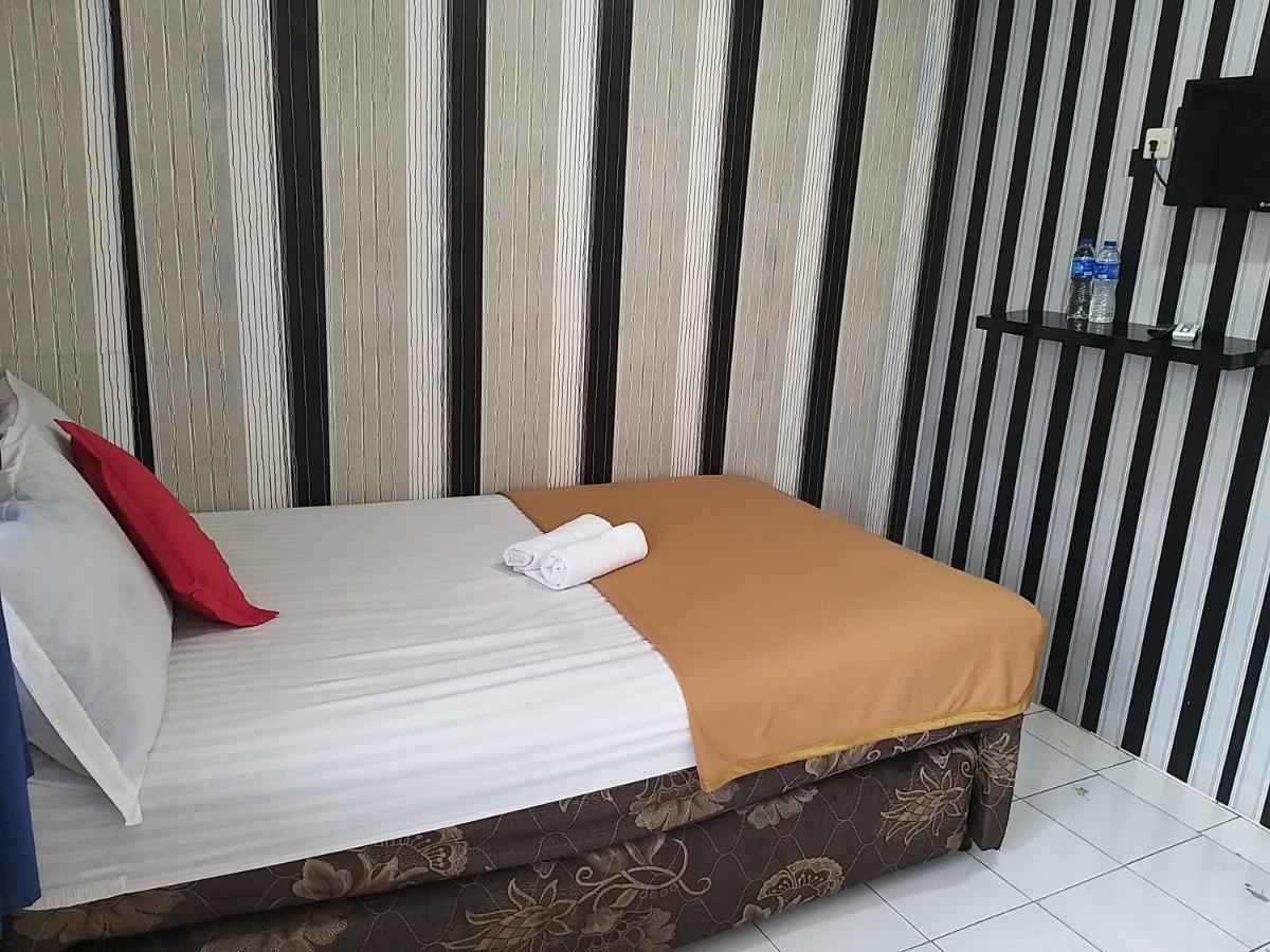 Hotel Oyo 2746 Venice Near Duta Indah Hospital