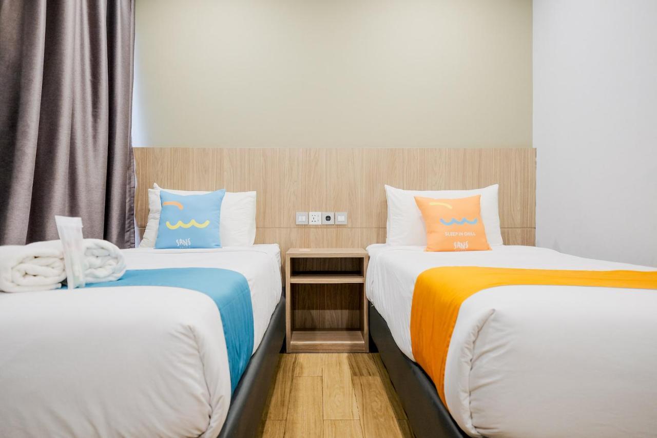 Hotel Sans Puri Indah