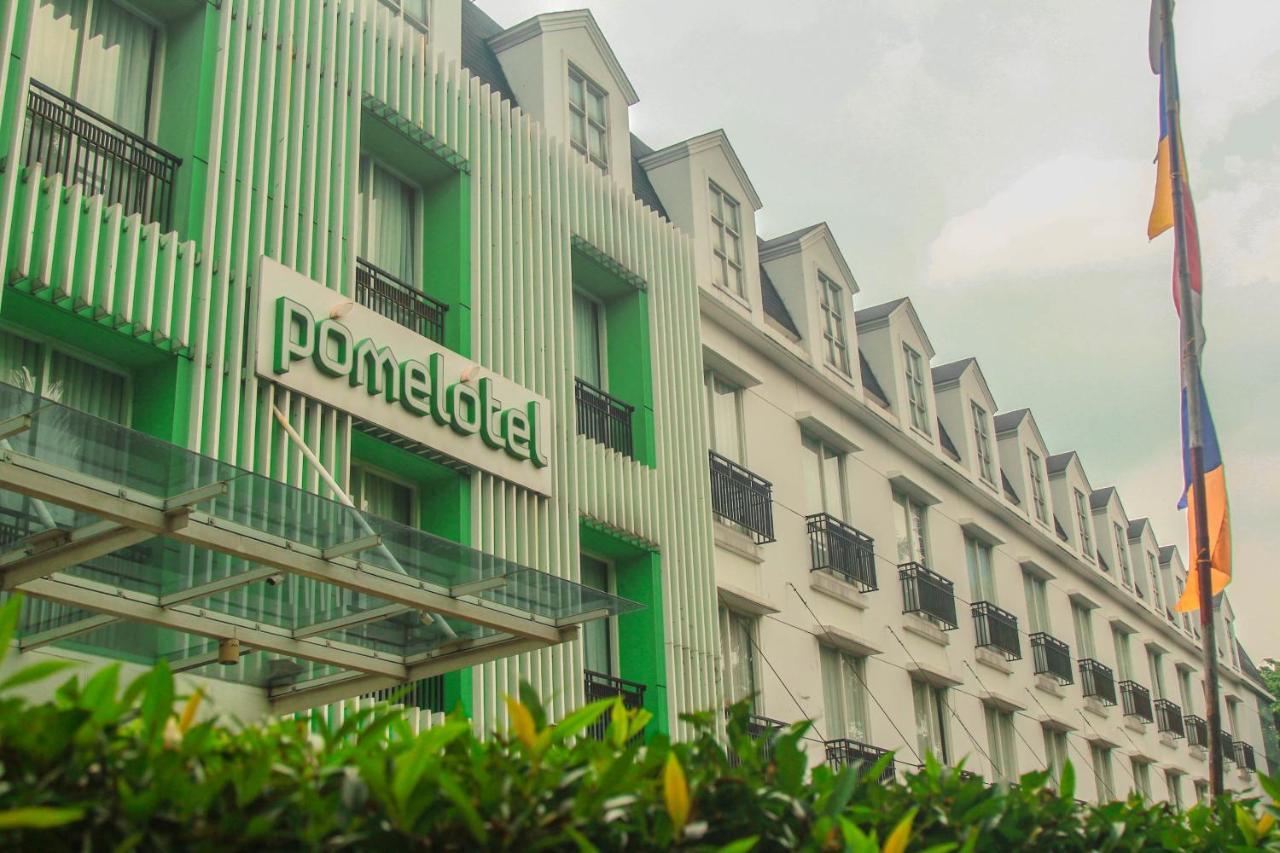 Hotel Pomelotel Patra Kuningan 3*