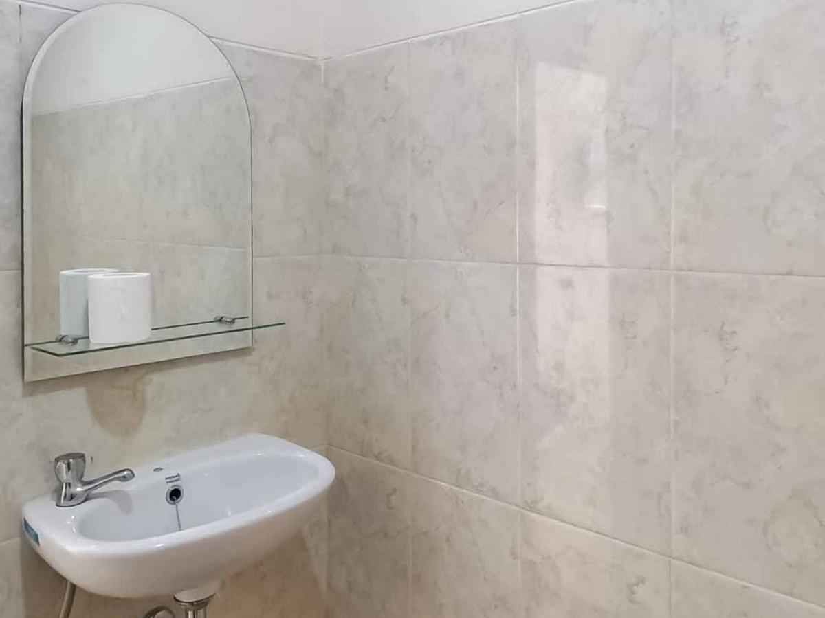 Talenta Mitra Reddoorz Jakarta