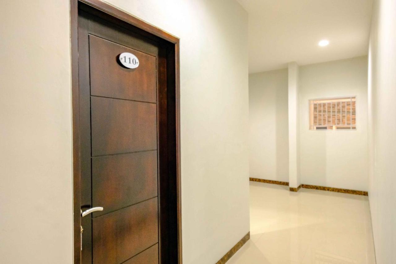 Reddoorz Near Pasar Baru 3 Hotel