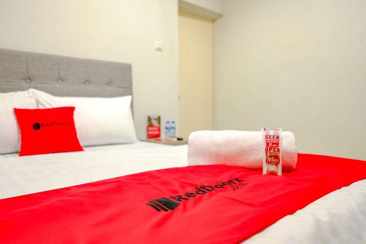 Reddoorz Near Pasar Baru 3 Hotel