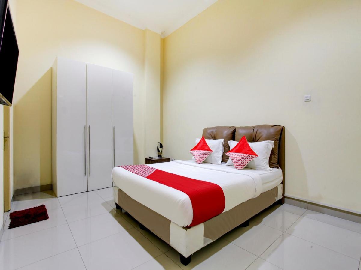 Hotel Oyo 90141 3a Syariah Jakarta