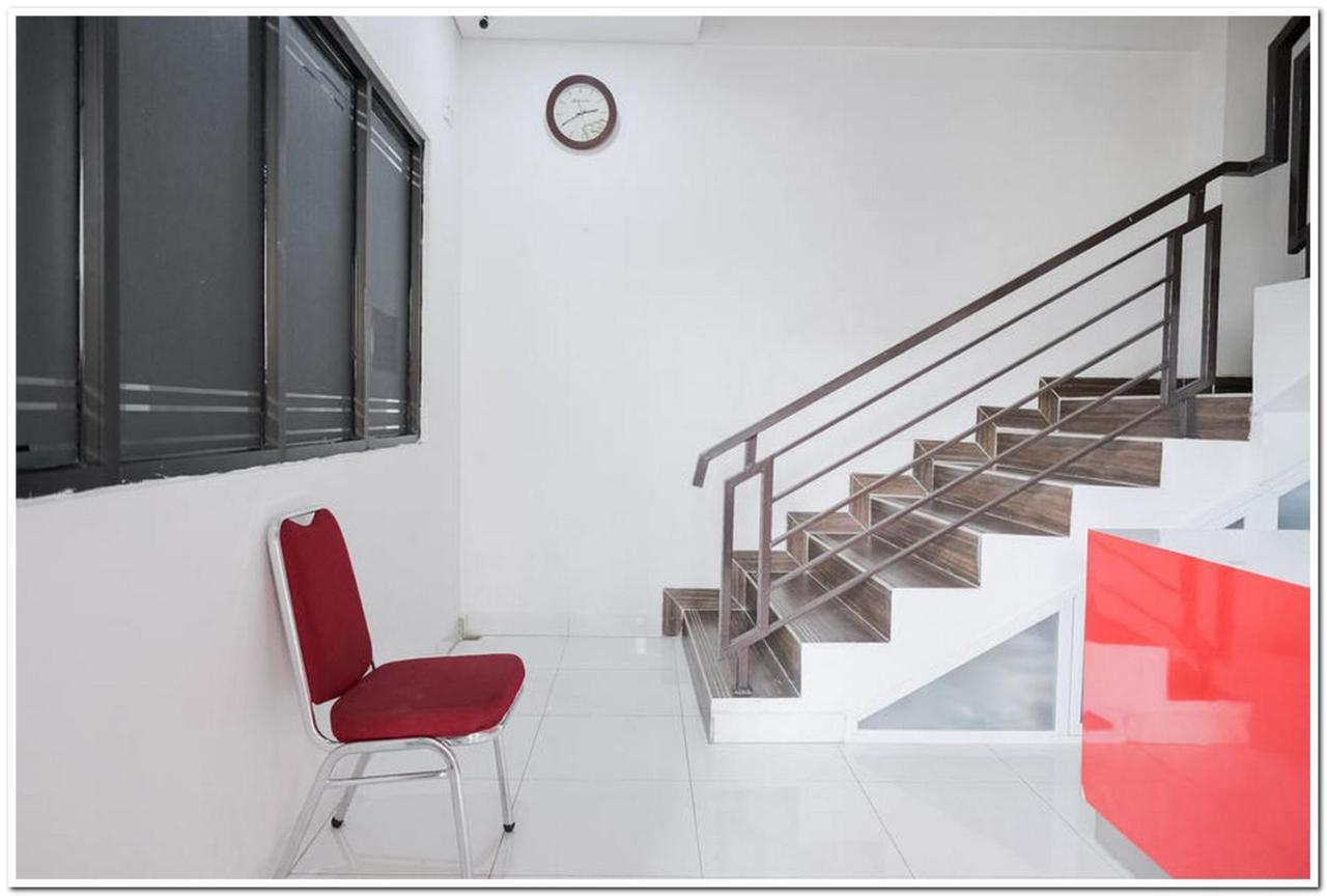 Reddoorz Near Kota Tua 2 Hotel 2*