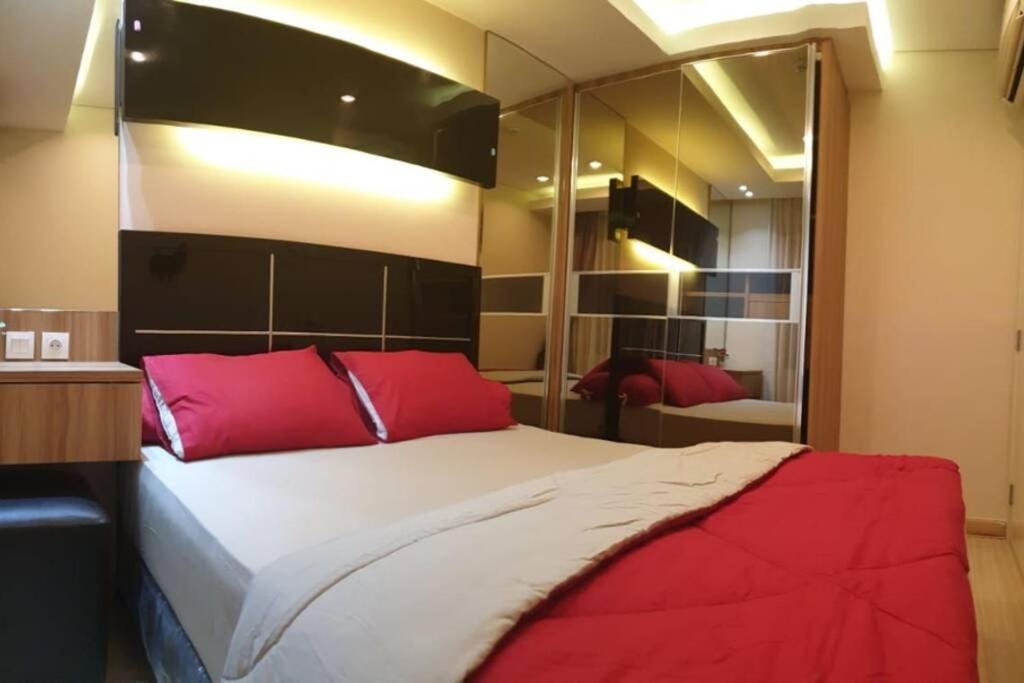 1 Bedroom Near Park Mall Apartment *