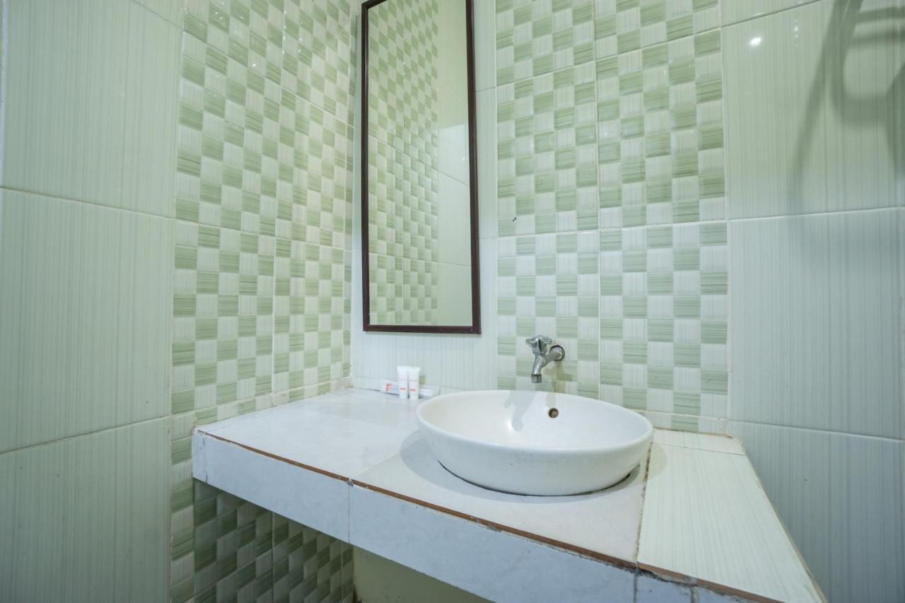 Oyo 1798 37 Syariah Hotel