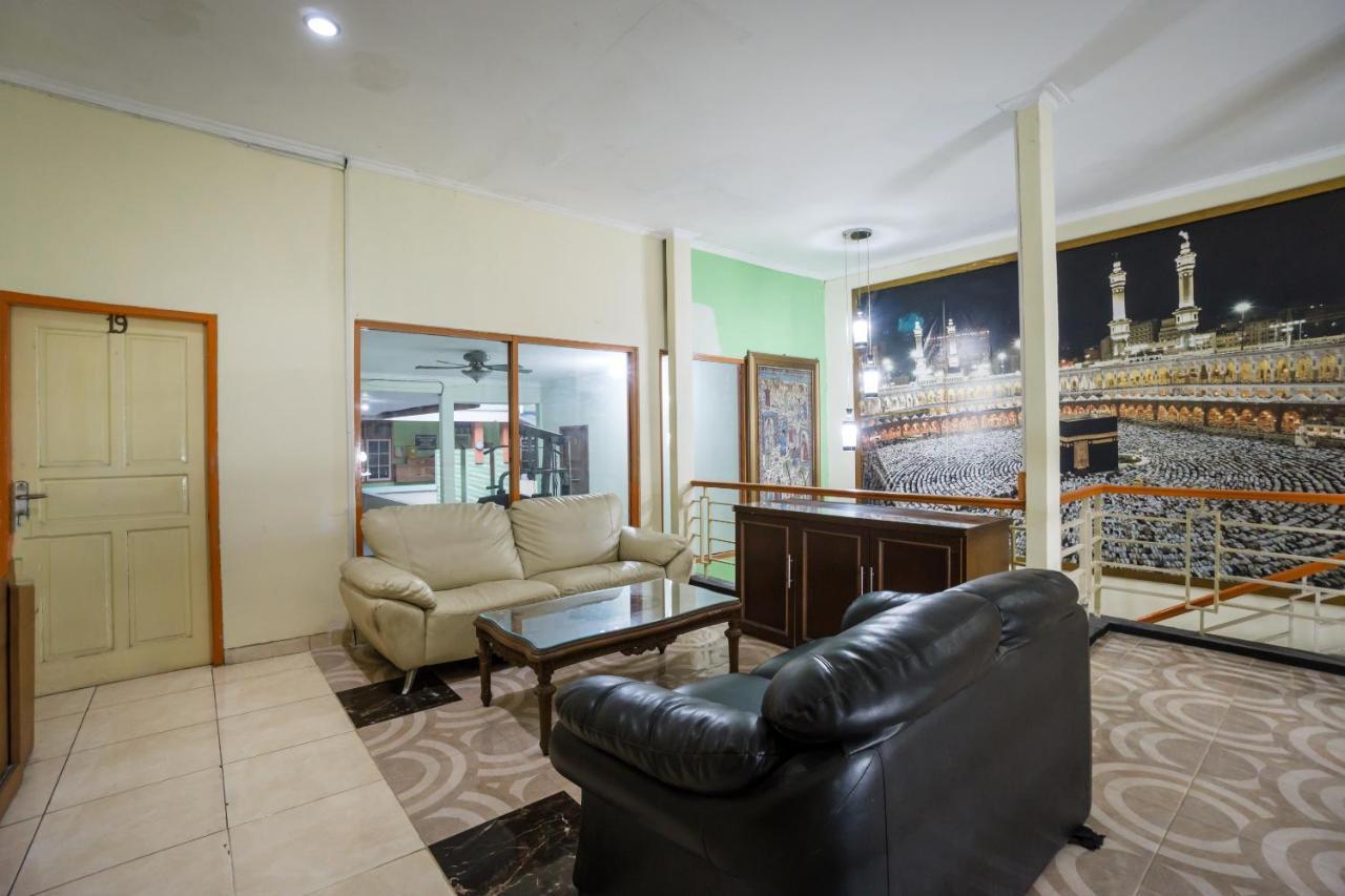 Oyo 1798 37 Syariah Hotel Jakarta