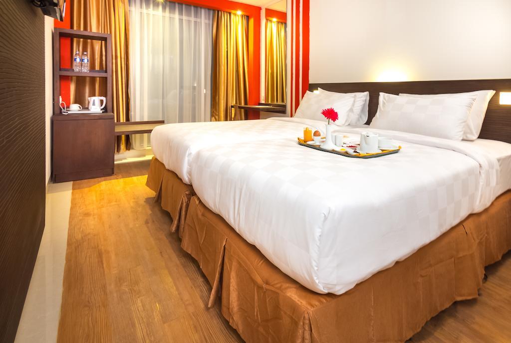 Redstar 3*