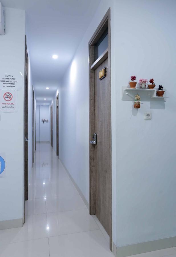 Amethyst Cengkareng Syariah Hotel 3*