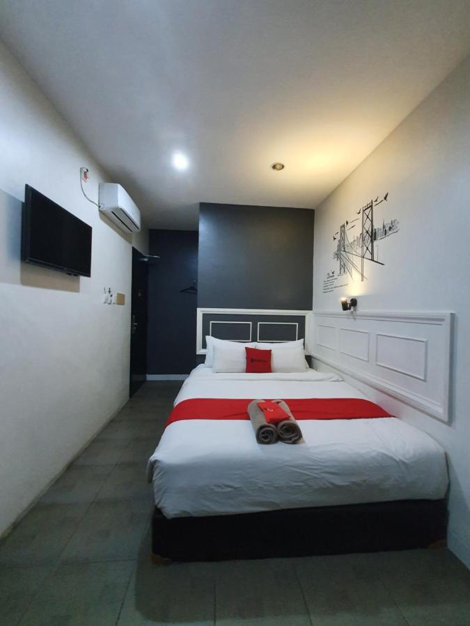 Wow 38 Hotel Jakarta