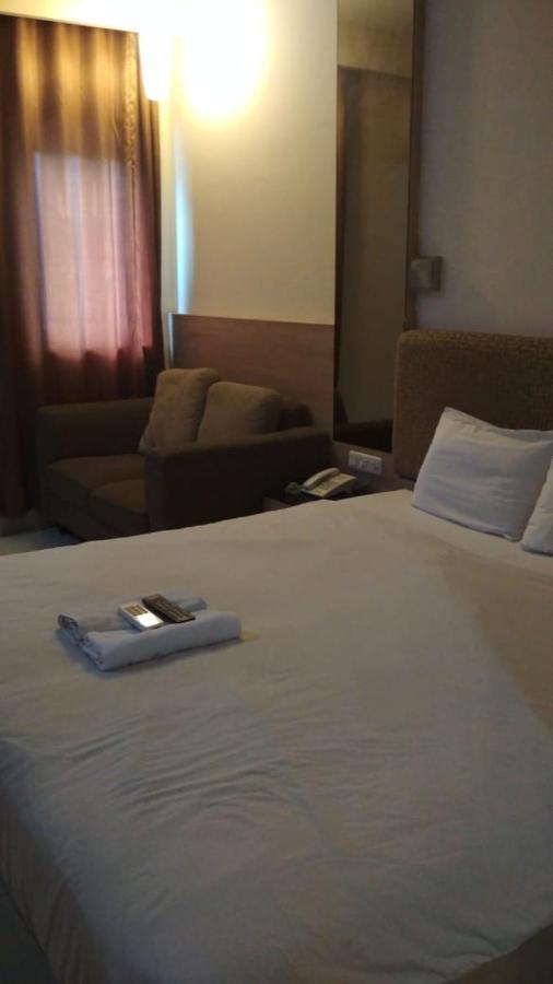 Penthouse Hotel 2*