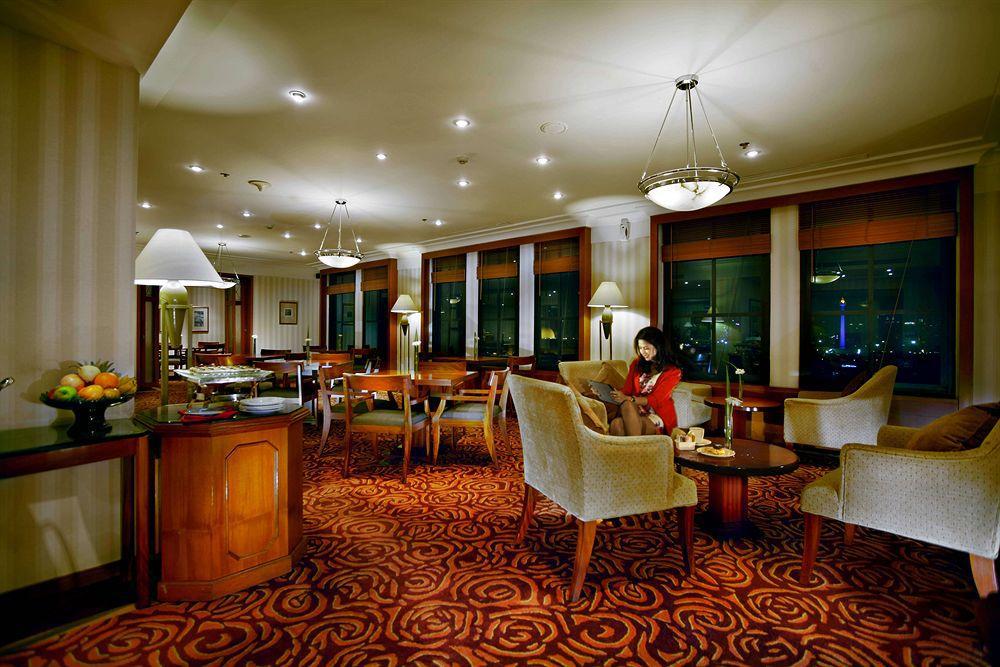 Redtop & Convention Center 4*