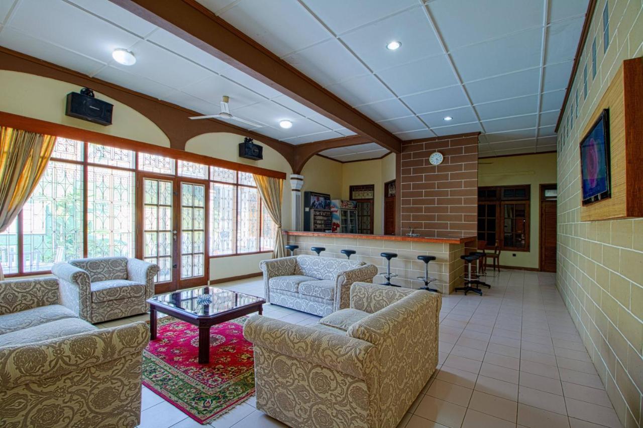 Tobana Pejaten House