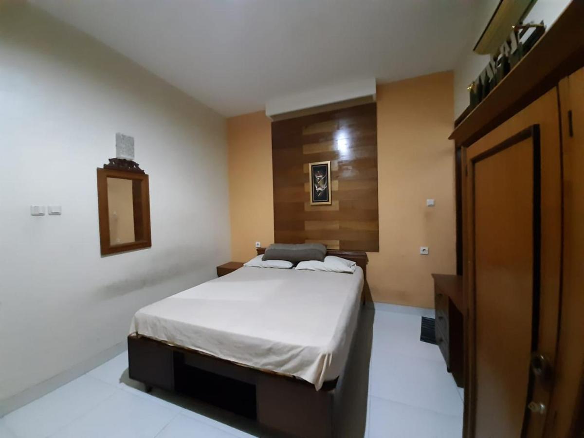 Nusalink Near Kebayoran Guest house