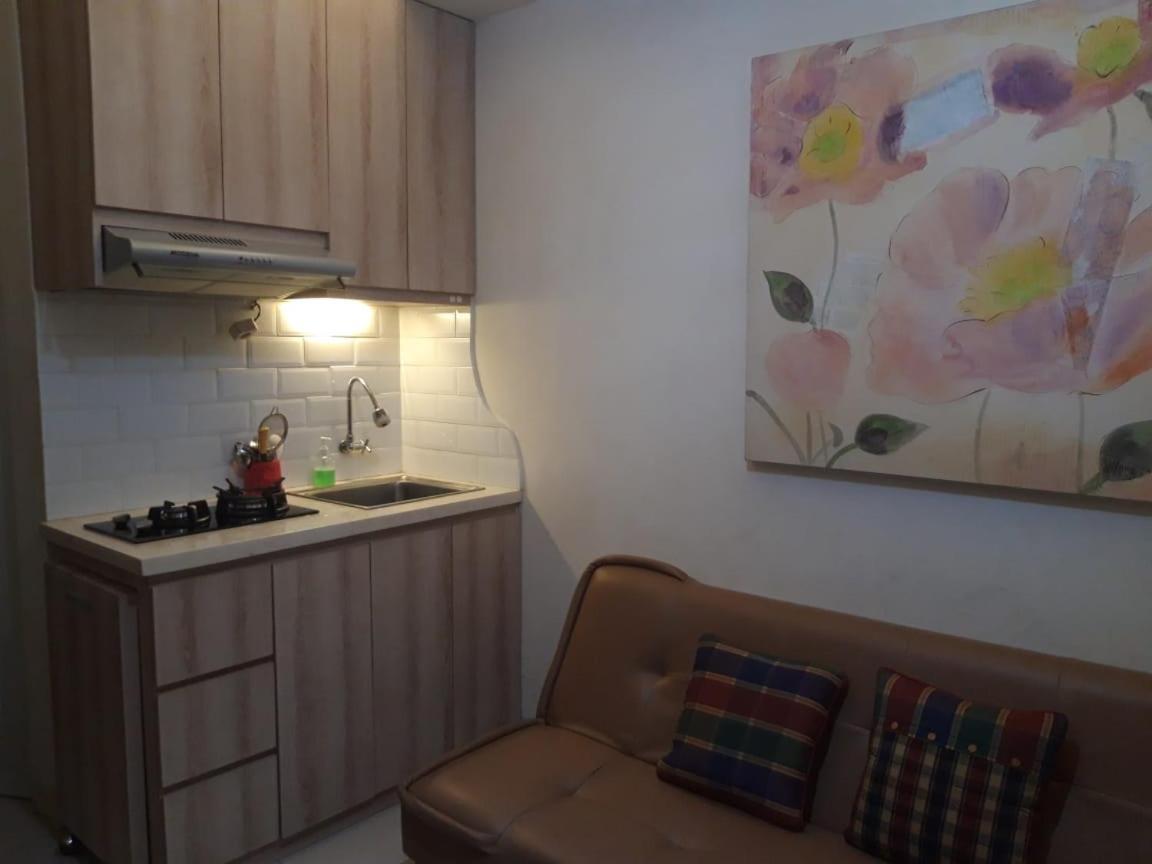 Comfy 2br Nerine Apartemen