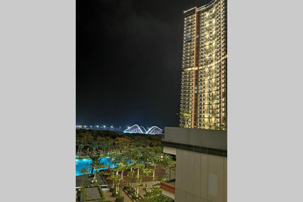 - Gold Coast Pik, Utara