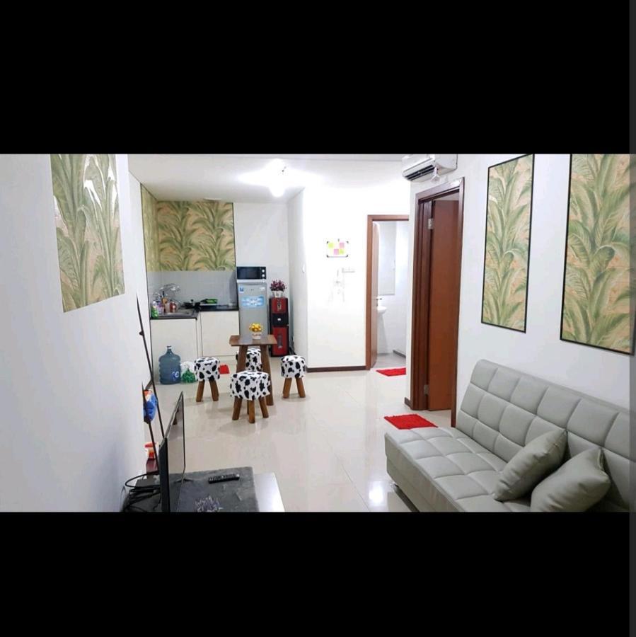 2 Bedroom Jungle Decor Beautiful Sea View Fast Internet Top Of The Mall Apartment Jakarta