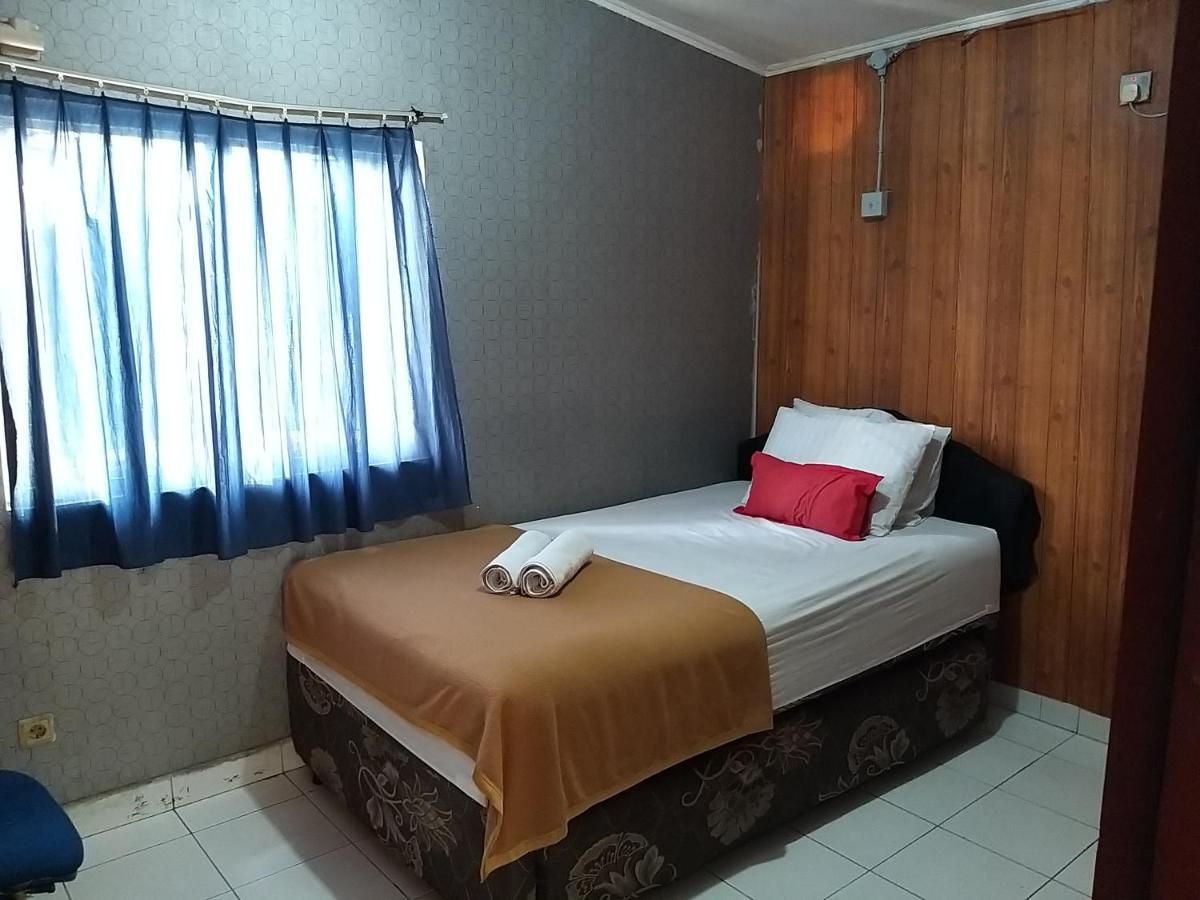 Oyo 2746 Venice Near Duta Indah Hospital 2*