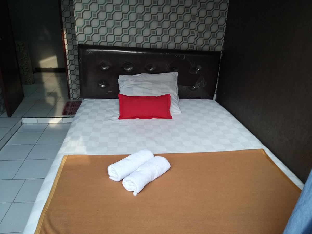 Oyo 2746 Venice Near Duta Indah Hospital Hotel 2*
