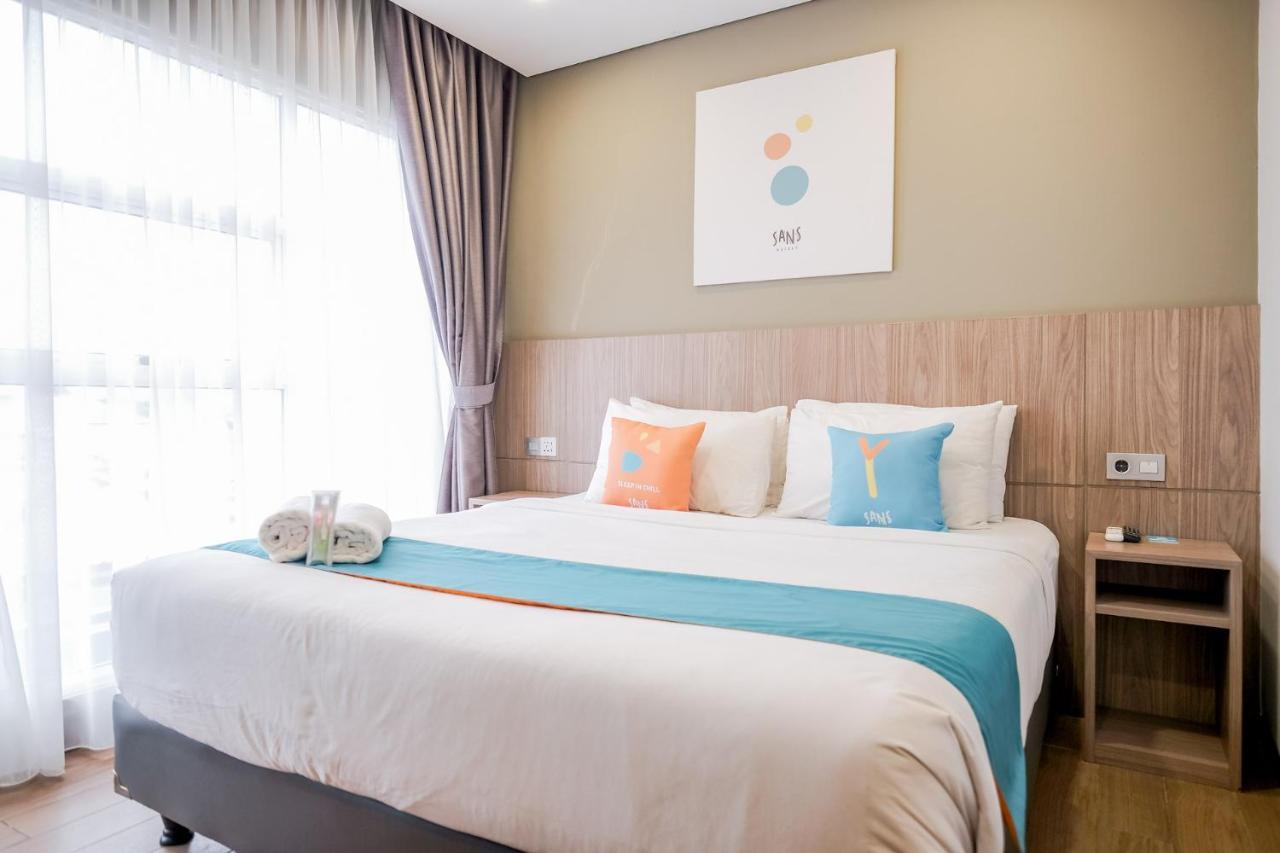 Sans Puri Indah Hotel 3*