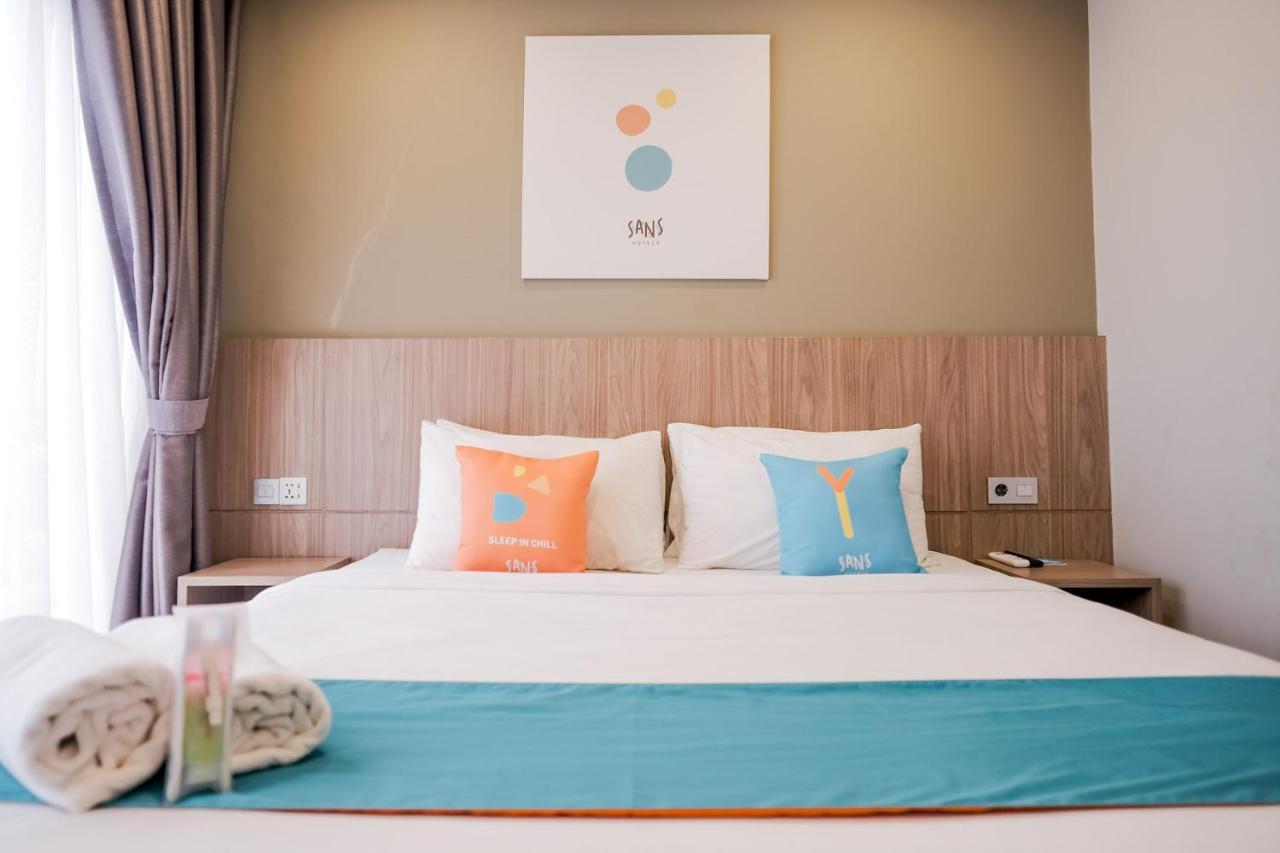 Sans Puri Indah Hotel 3*