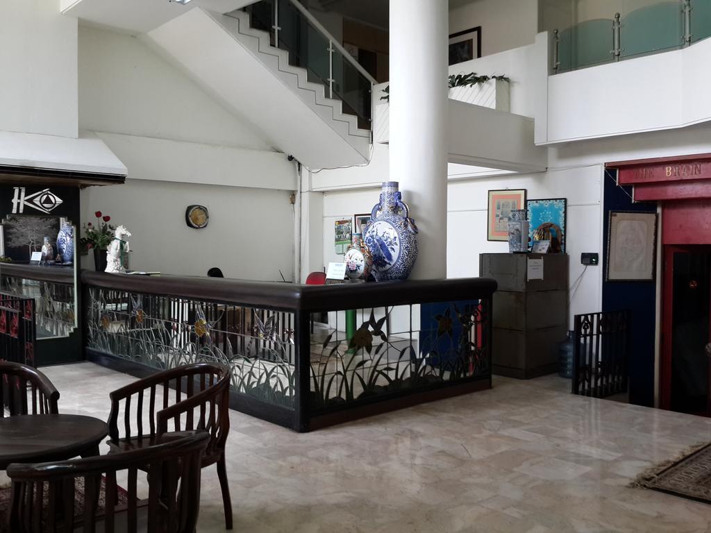 Urbanview Kebayoran Baru Blok S Jakarta