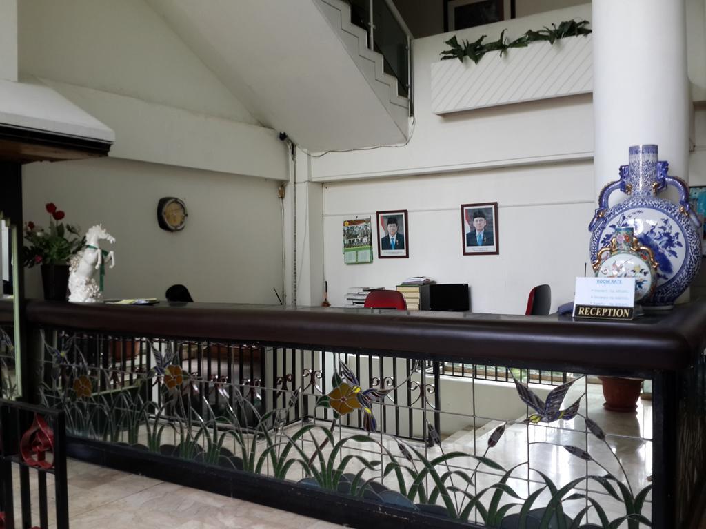 Urbanview Kebayoran Baru Blok S 3*