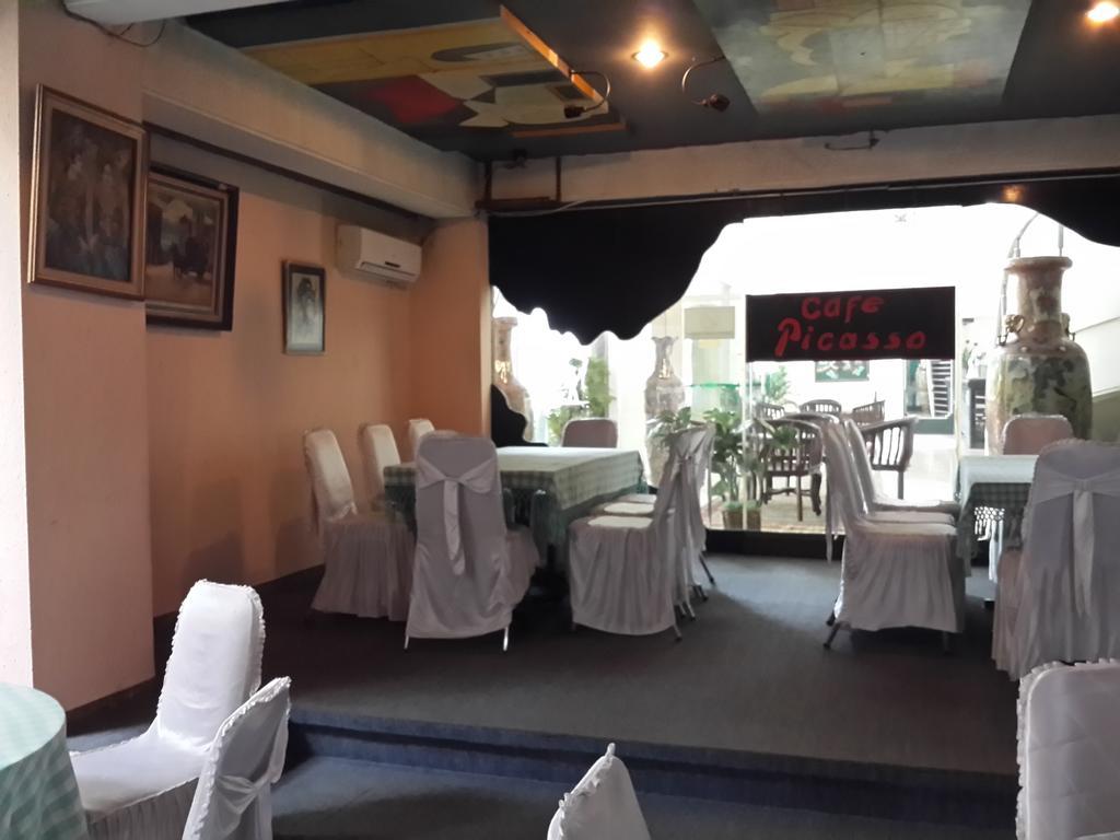 Urbanview Kebayoran Baru Blok S Hotel 3*