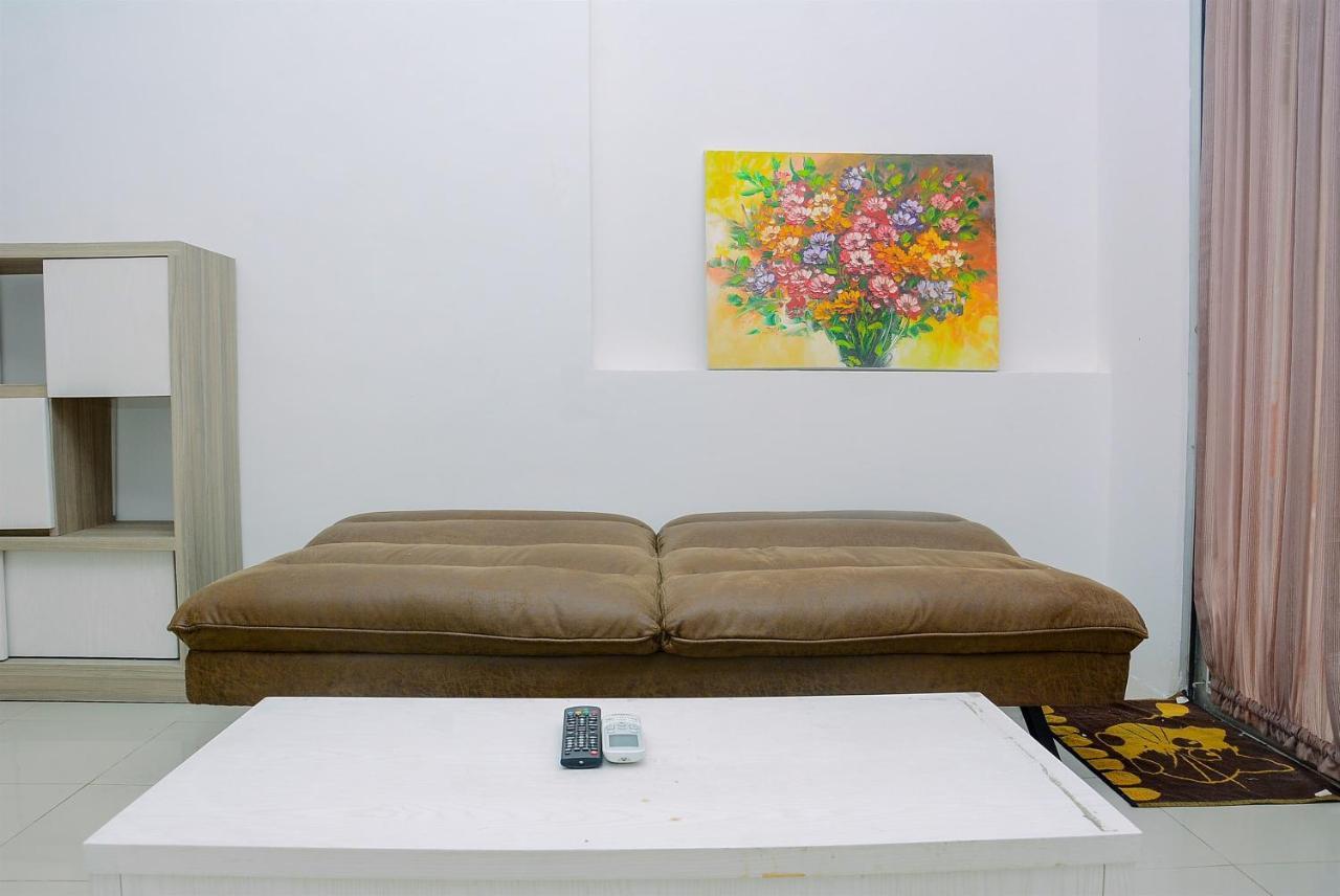 Furnished And Relaxing 2br Bassura Near Mall By Travelio * Jakarta