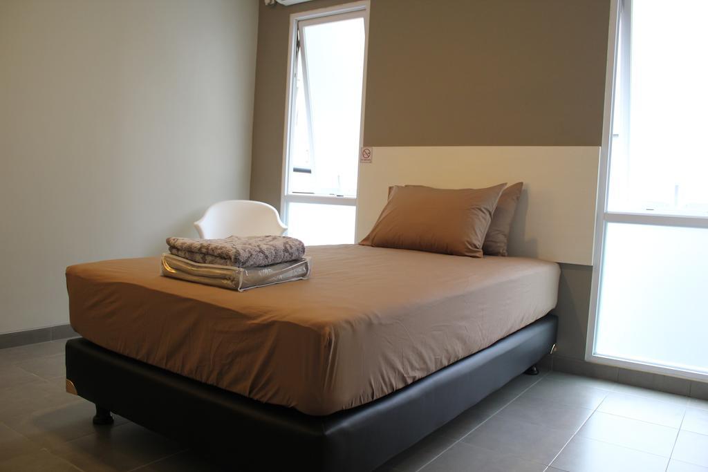 Avia 3* Jakarta