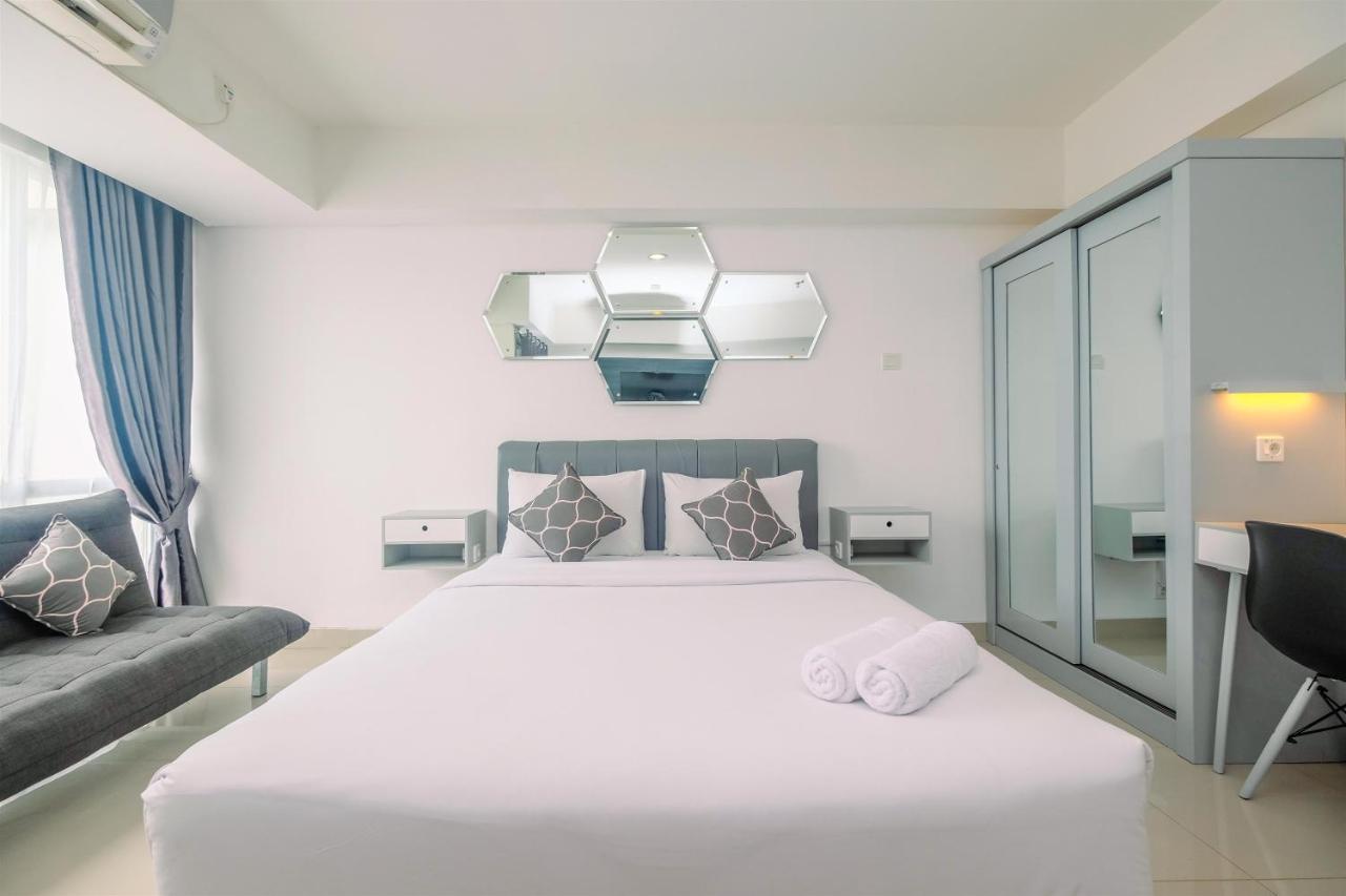 Brand New At H By Travelio * Jakarta