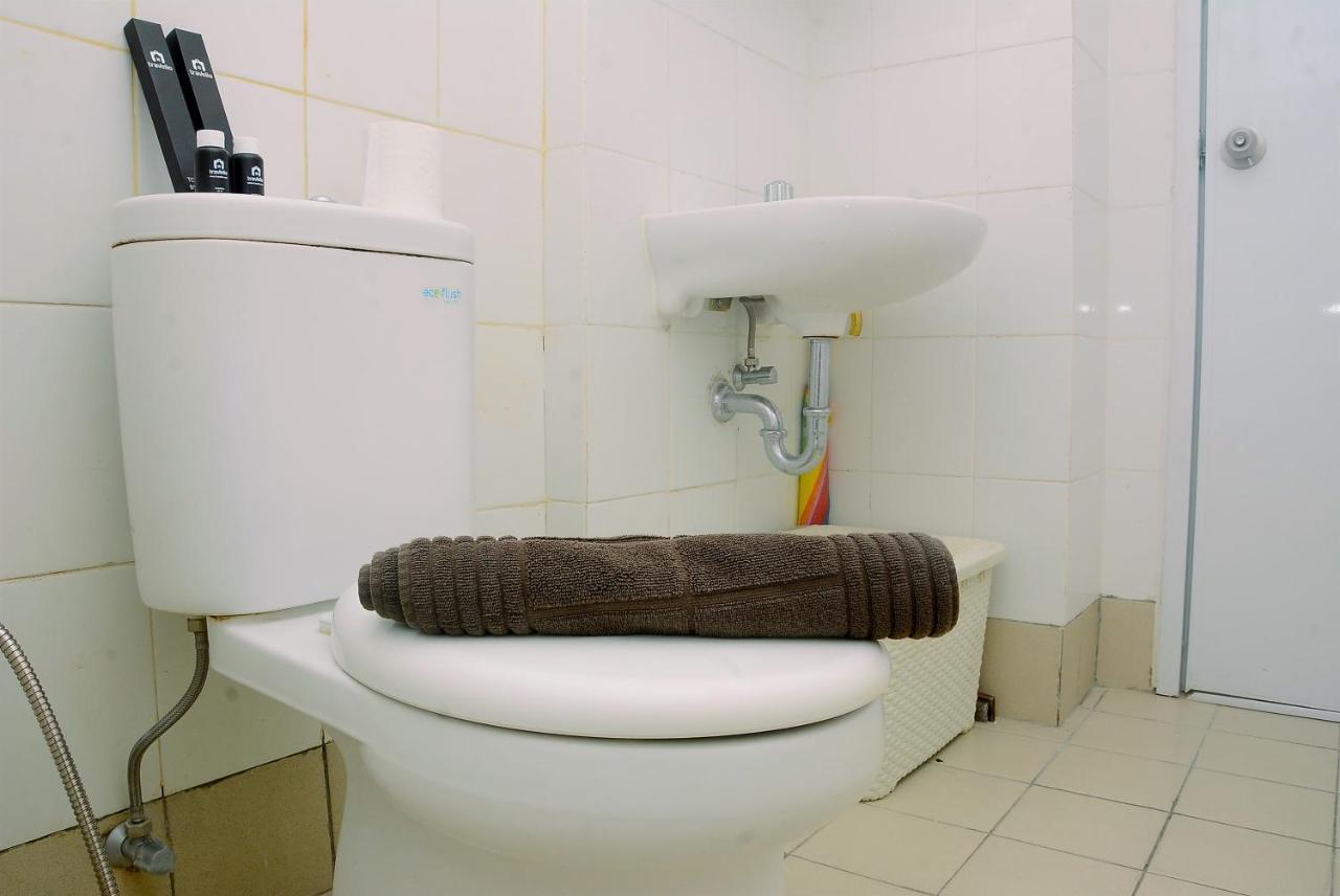 Furnished And Relaxing 2br Bassura Near Mall By Travelio Jakarta