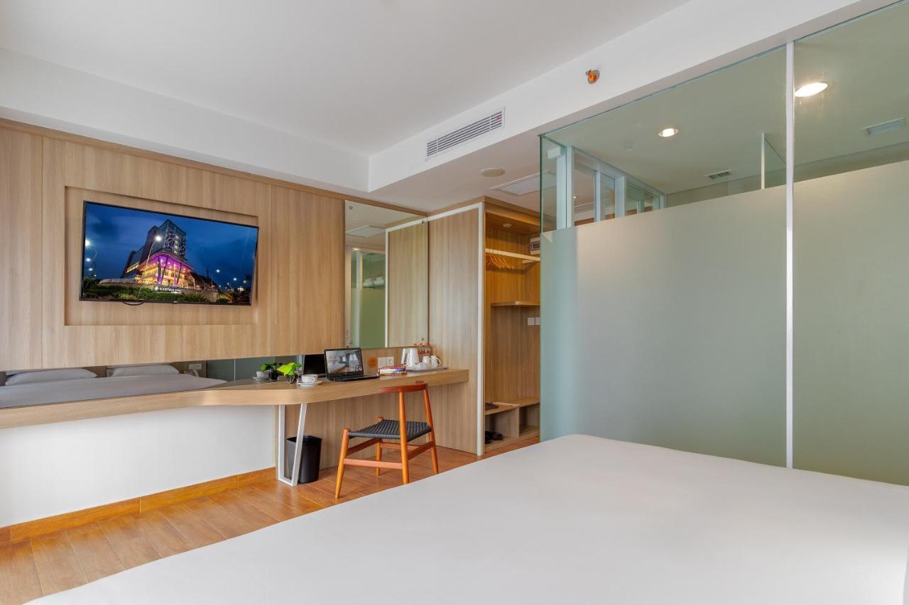 Kartika One - Hotel