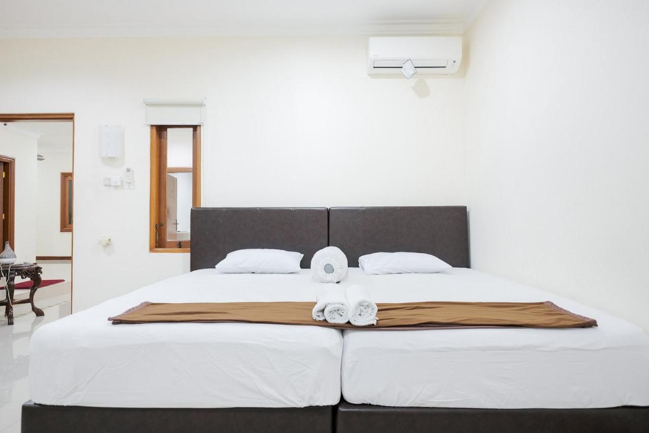 Delapan Mitra Reddoorz Hotel 2*