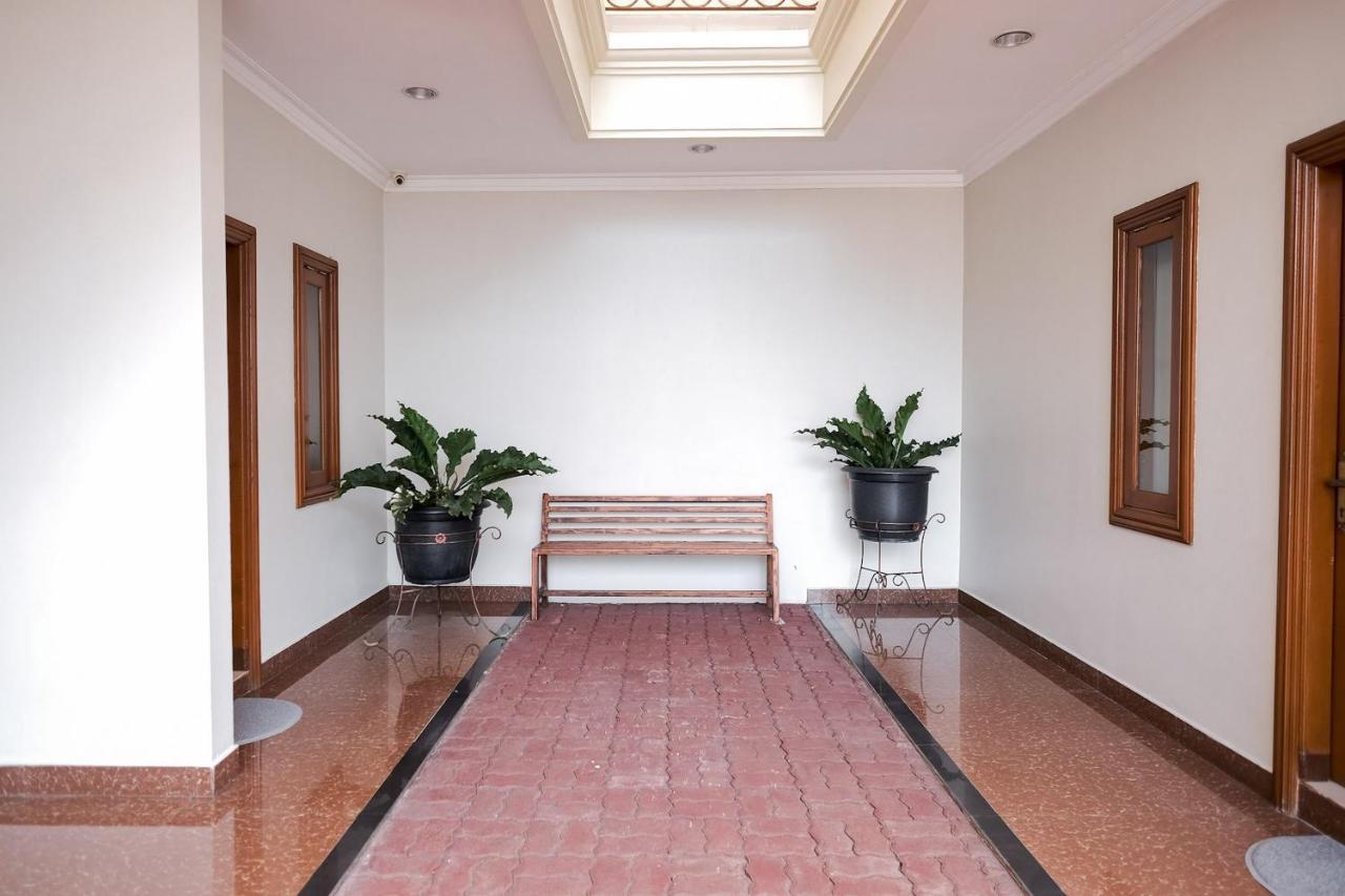 Delapan Mitra Reddoorz Hotel 2*