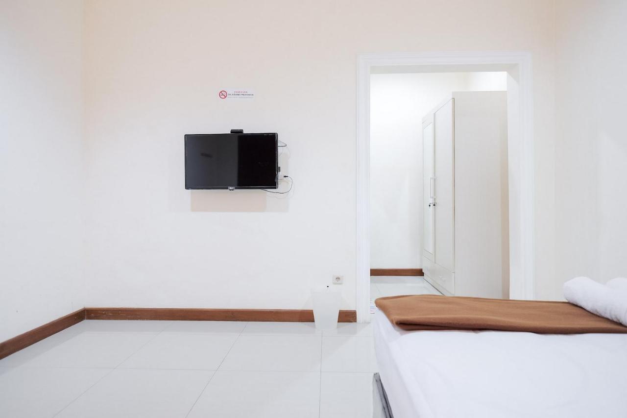 Delapan Mitra Reddoorz 2*