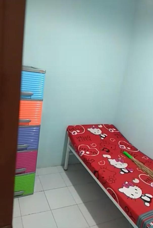Eiffel Tarakan - Female Only 5* Jacarta