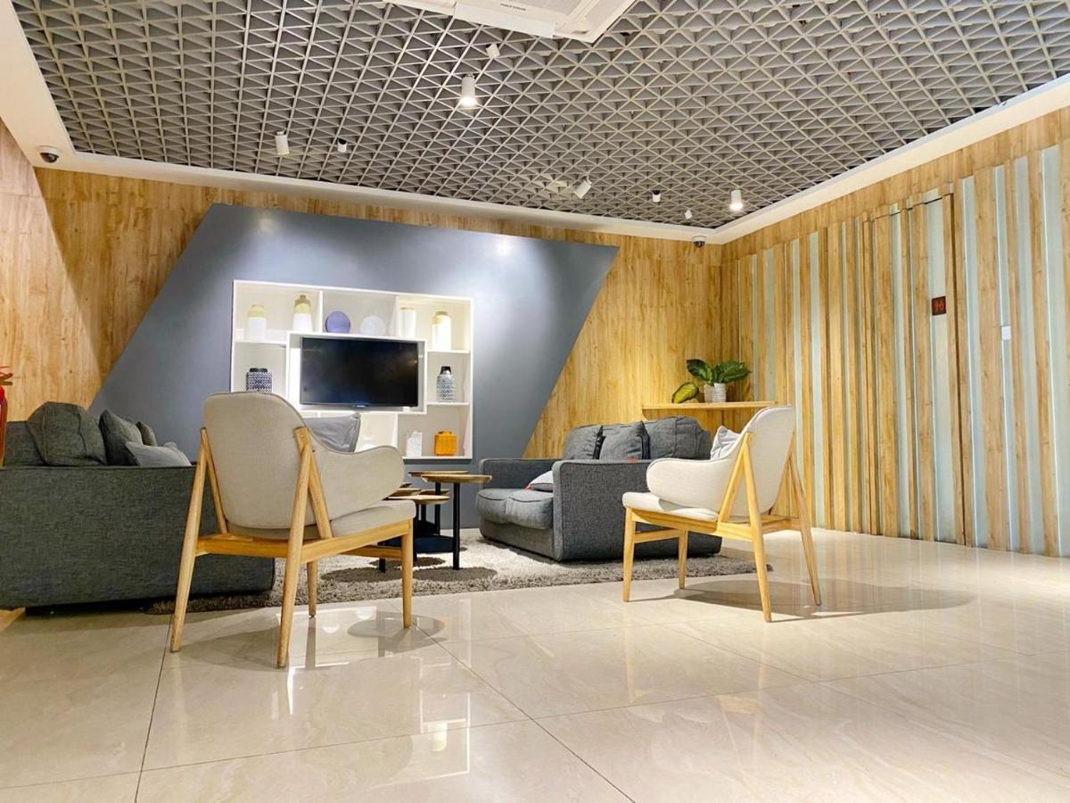 Hotel Juno Jatinegara Jakarta
