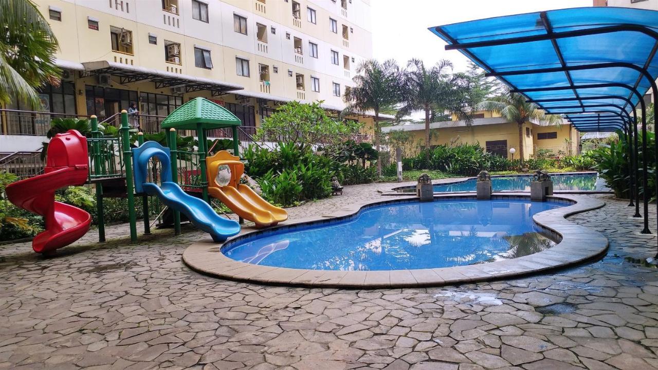 Appartement Cozy And Minimalist Kebagusan 2br By Travelio