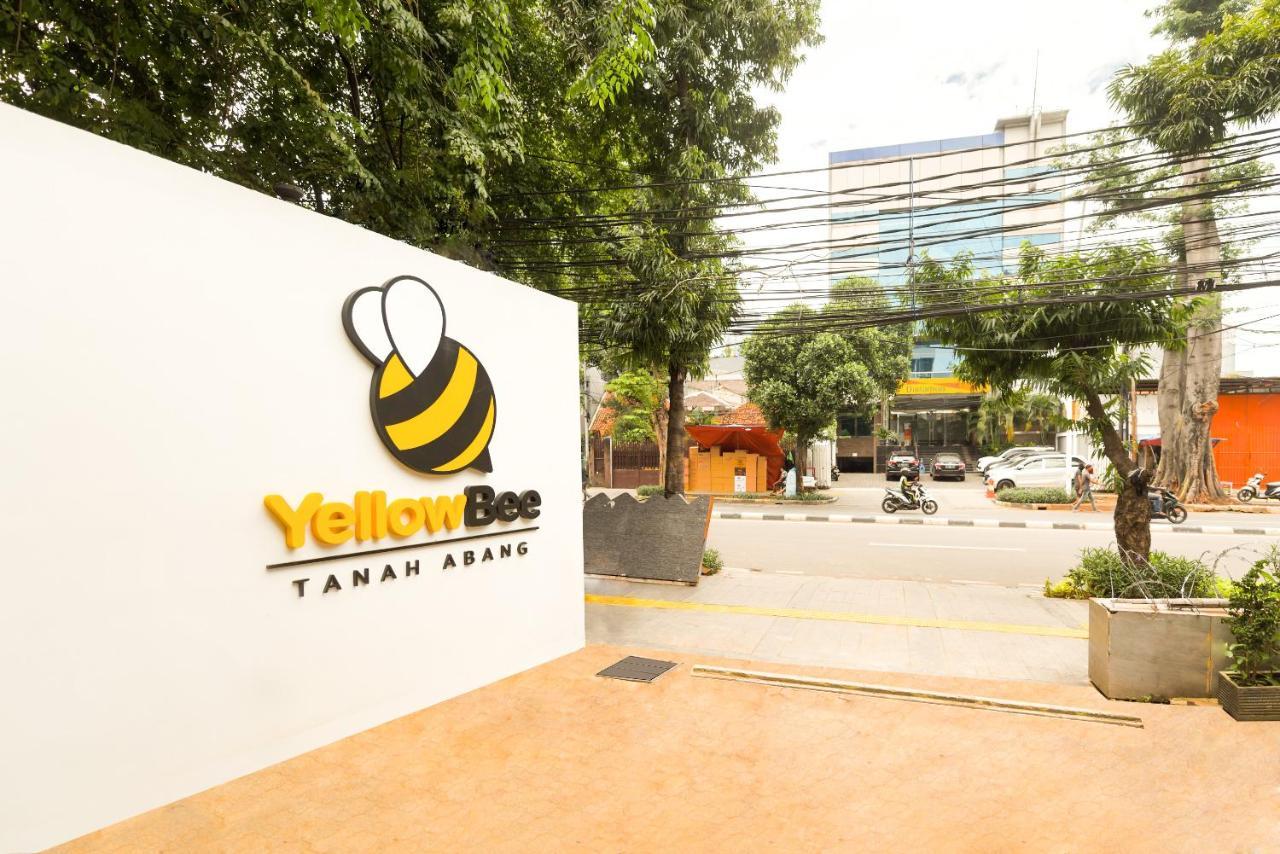 Yellow Bee Tanah Abang Hotel 3*
