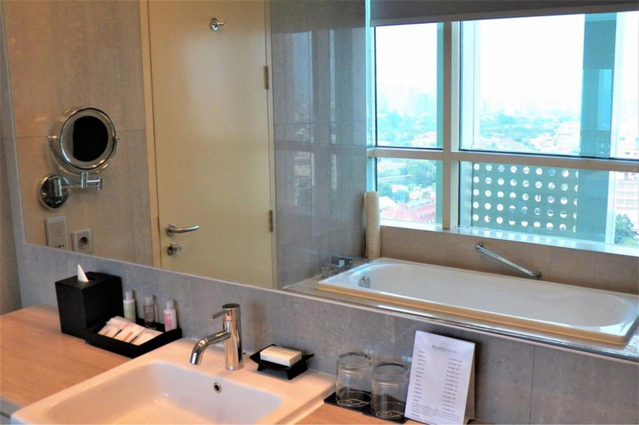Apartment Two Bedroom Premier, Fraser Menteng Jakarta
