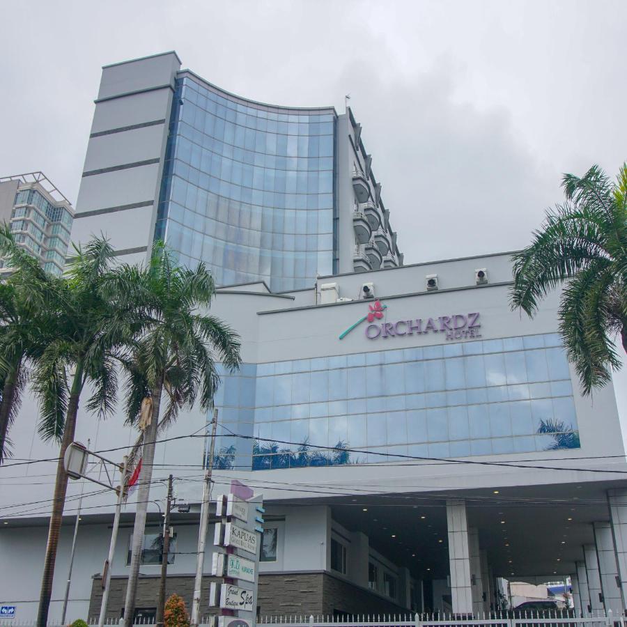 Orchardz Industri Kemayoran Hotel 4*