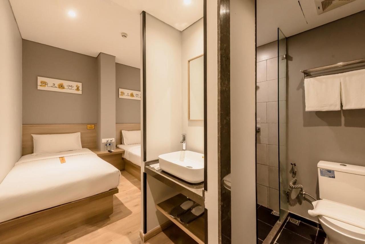 Hotel Yellow Bee Tanah Abang Jakarta