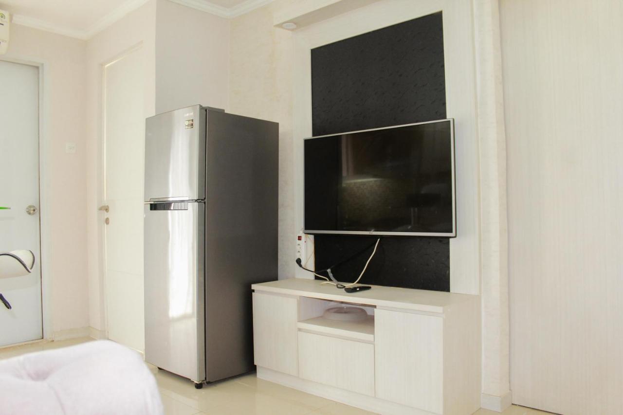 Comfort 2br Bassura Near Shopping Center By Travelio *
