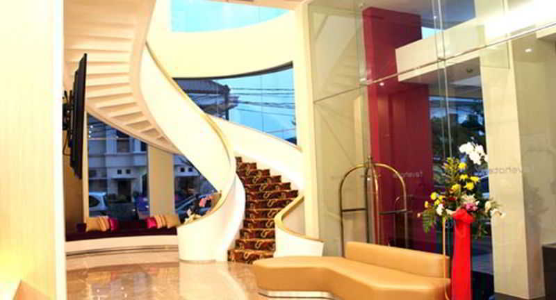 Brits Puri Indah Hotel 3*