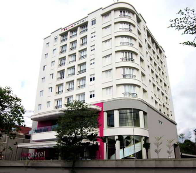 Brits Puri Indah 3* Jakarta