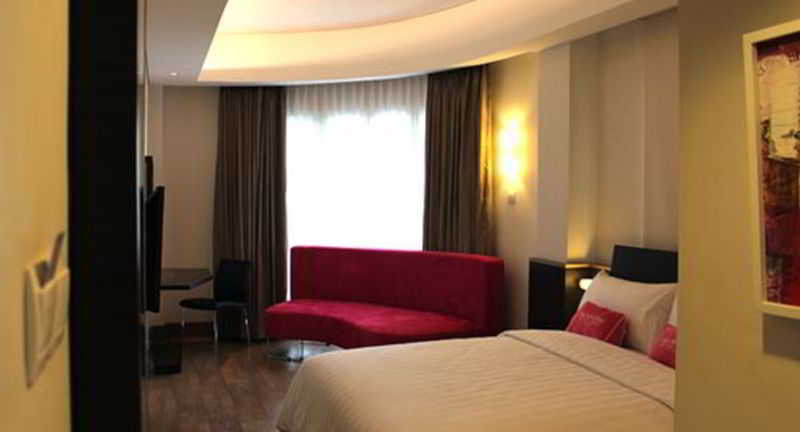 Brits Puri Indah Hotel 3*