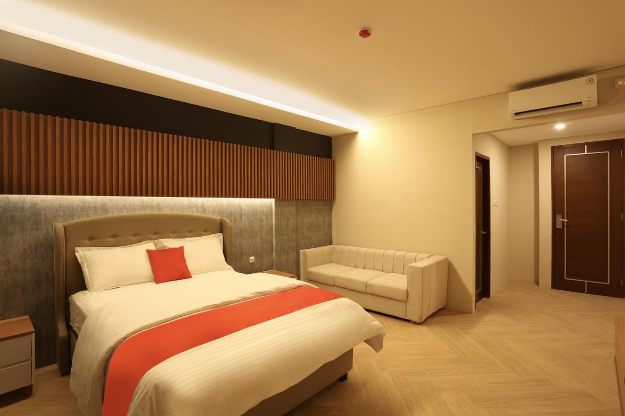 Adotel Hotel 2*