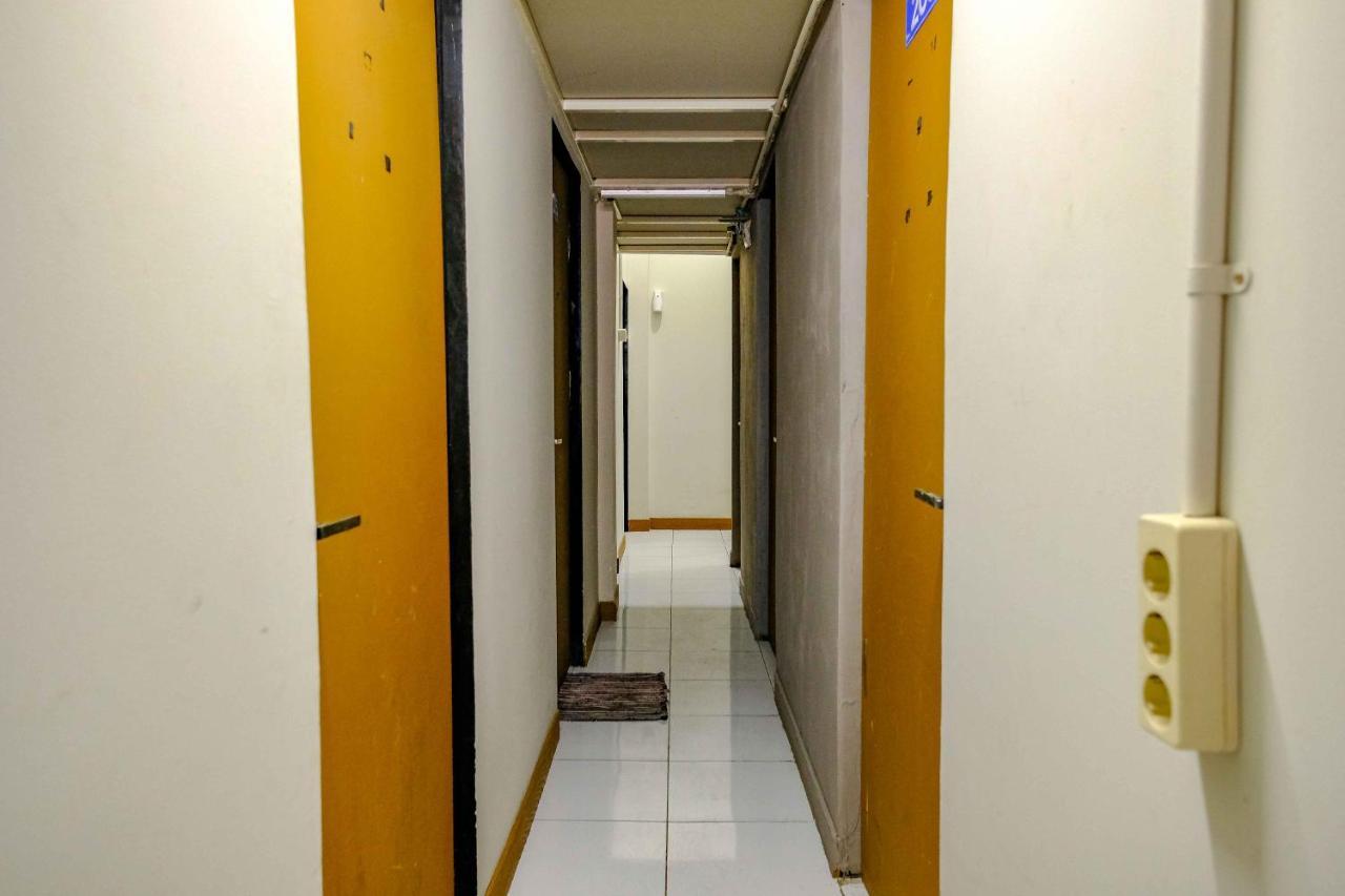 Cendrawasih Mitra Reddoorz Jakarta