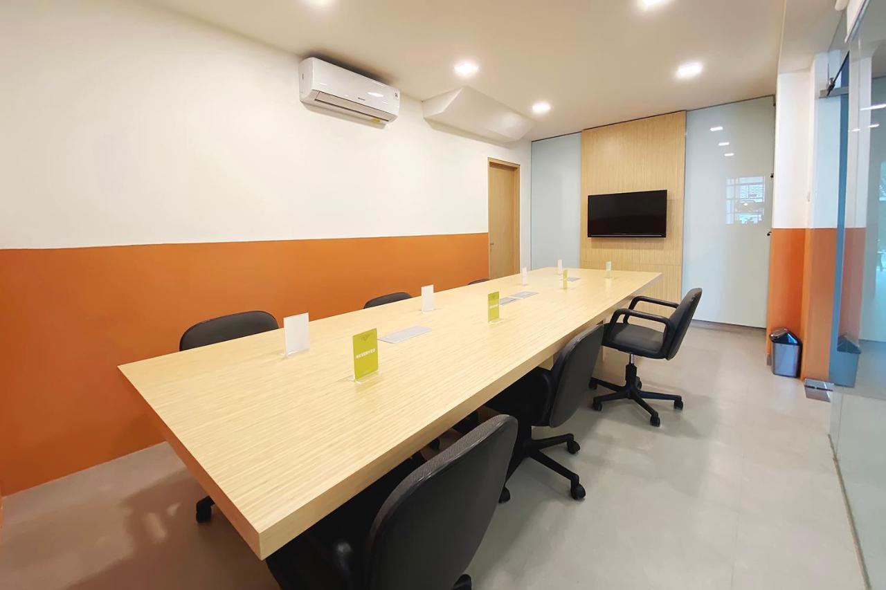 Hotel Sanctuary Spaces By Twospaces Jakarta